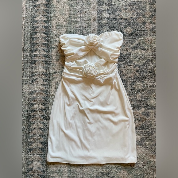 Torn by Ronny Kobo Selena Rosette Dress - Picture 3 of 5